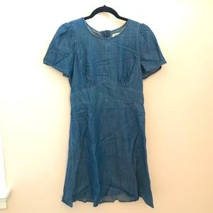 Madewell denim dress. Size 4. Great condition.